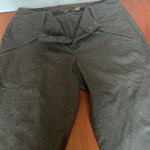 Prana like new size 4 boot cut heather green pants. Early model Halle style.